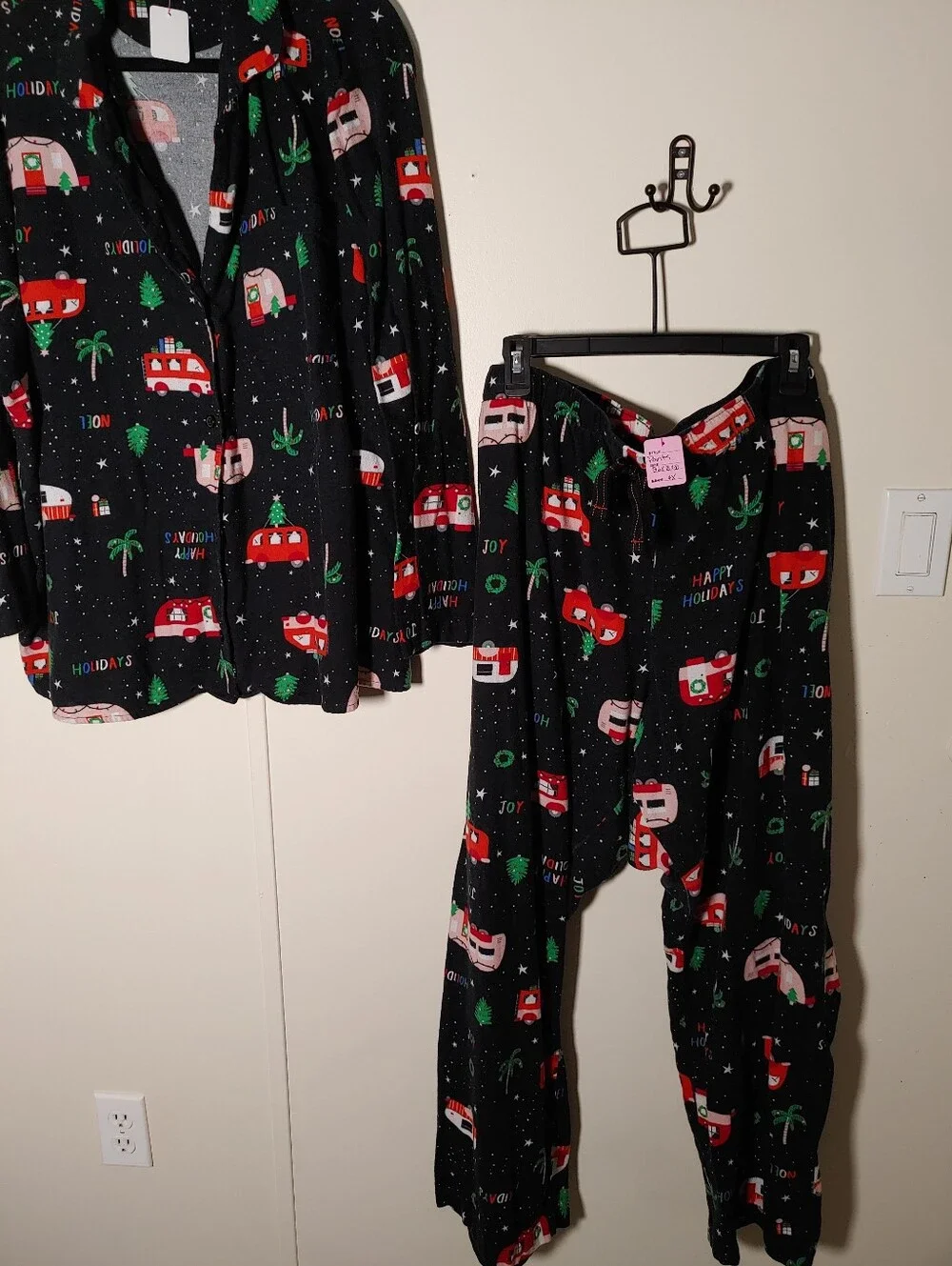 Old Navy 4X Adorable Christmas Print Holiday Long Sleeve Pajama Set